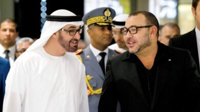 الشيخ محمد بن زايد يهنئ الملك محمد السادس بمرور 25 عامًا على توليه العرش