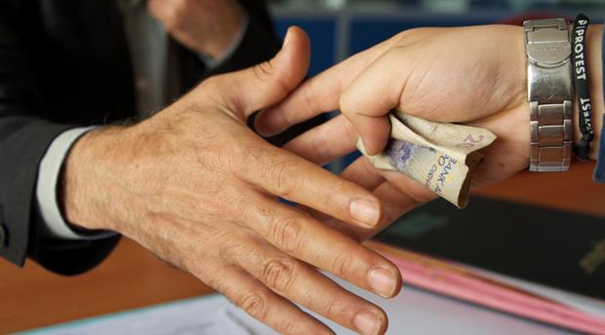 مكافحة الرشوة