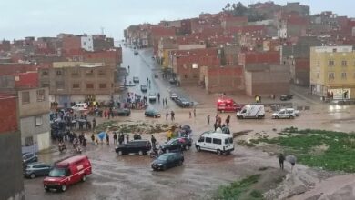 فقدان طفلة في بالوعة تصريف مياه ببركان وسط جهود مكثفة للبحث