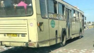 الجزائر تسحب الحافلات القديمة من الخدمة بعد كارثة مرورية أودت بحياة 18 شخصًا