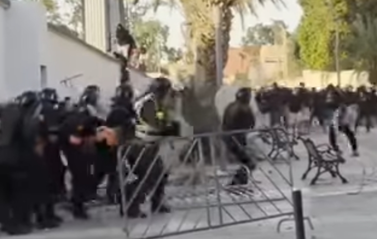 إصابات واعتقالات جراء اندلاع أعمال شغب عقب مباراة الجيش وبركان